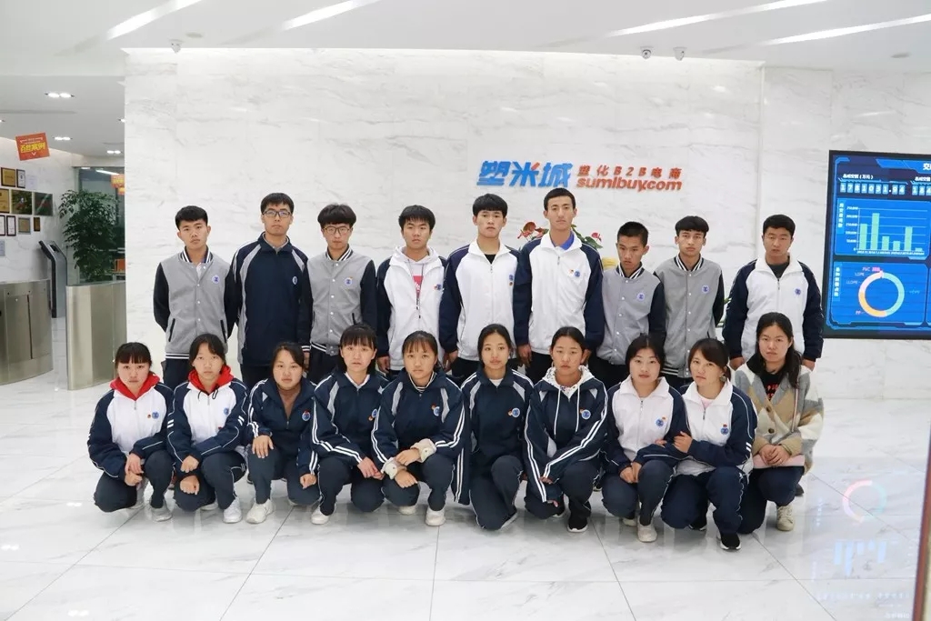 1554687872518081.jpg 640.webp (1).jpg